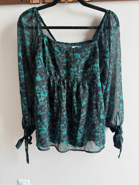 Isabel Maternity by Ingrid & Isabel Tops - Isabel Maternity Floral Chiffon Tie-Sleeve Blouse Size M